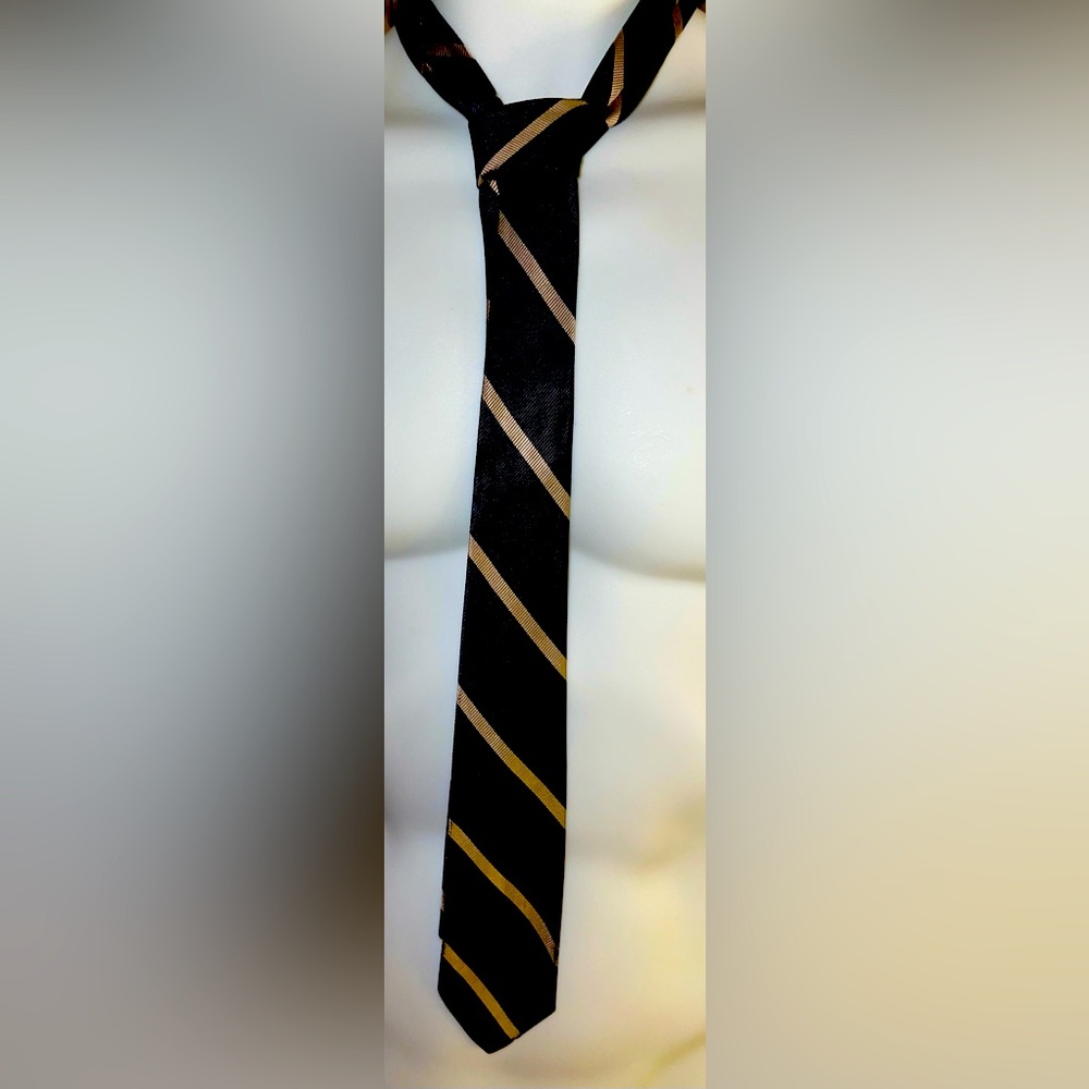 EUC Vintage Ron Sutherland Black/Bronze Neck Tie. 56” Length.  See pics All Silk